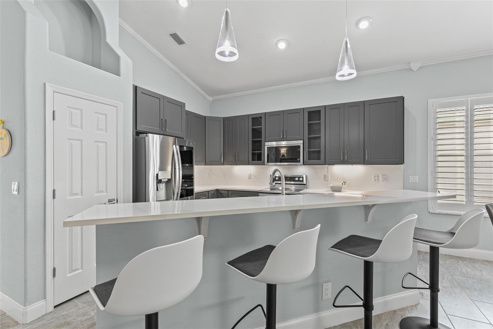 Image 13 of 63 For 13 Village View Drive