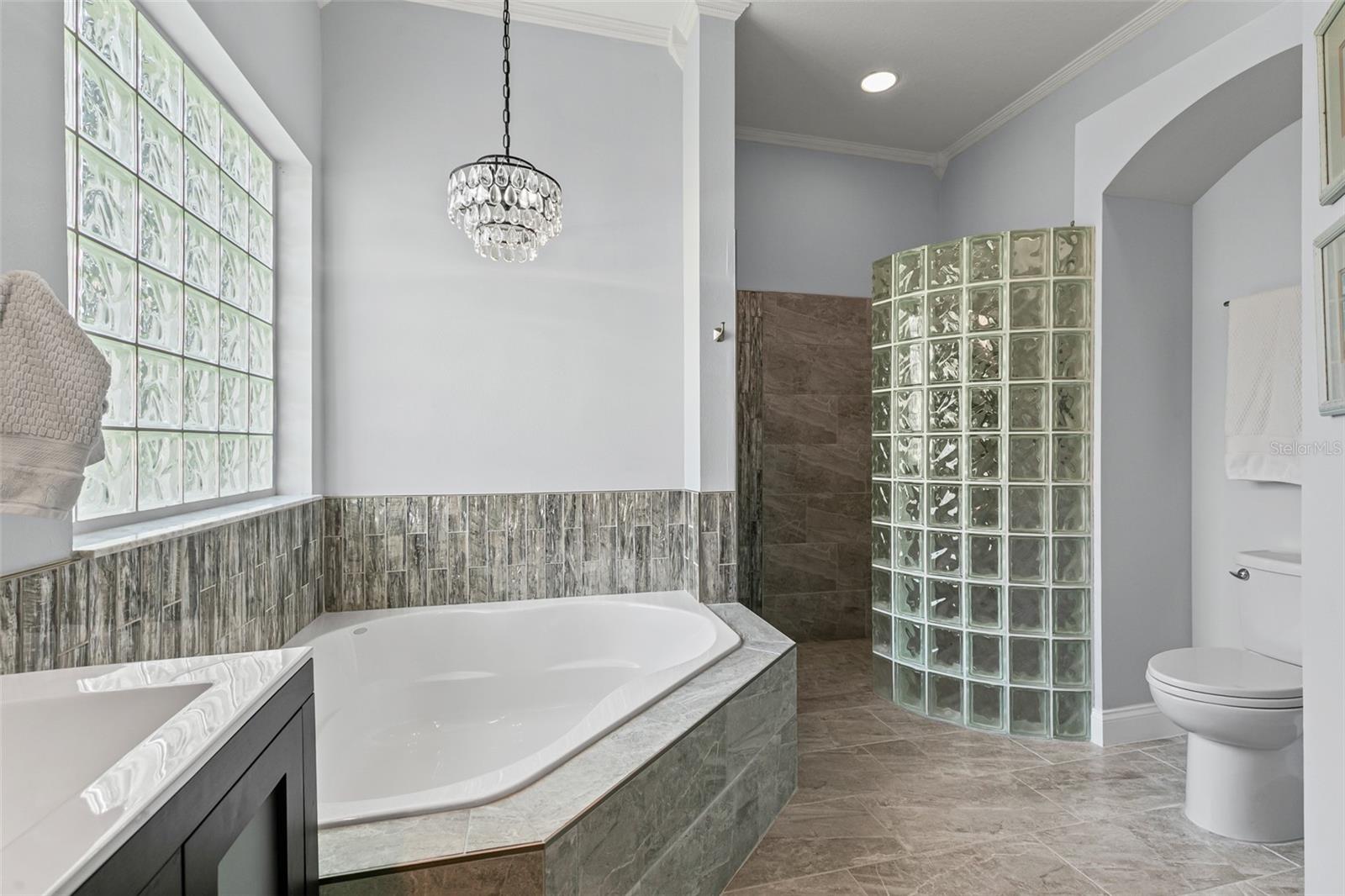 Image 29 of 63 For 13 Village View Drive