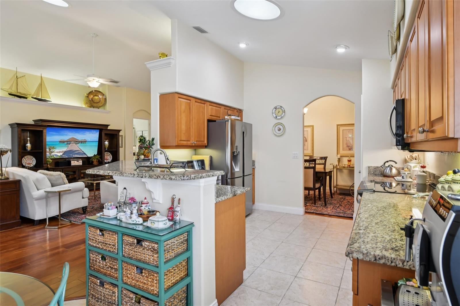 Image 19 of 79 For 1433 Areca Palm Drive