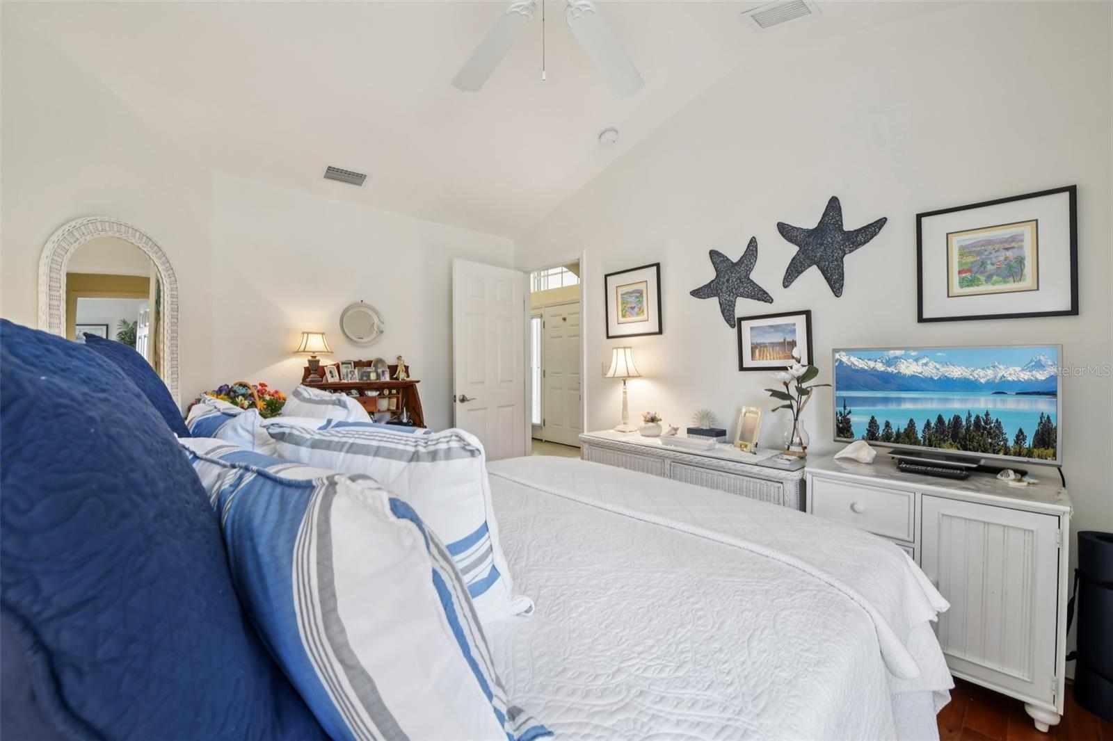 Image 25 of 79 For 1433 Areca Palm Drive