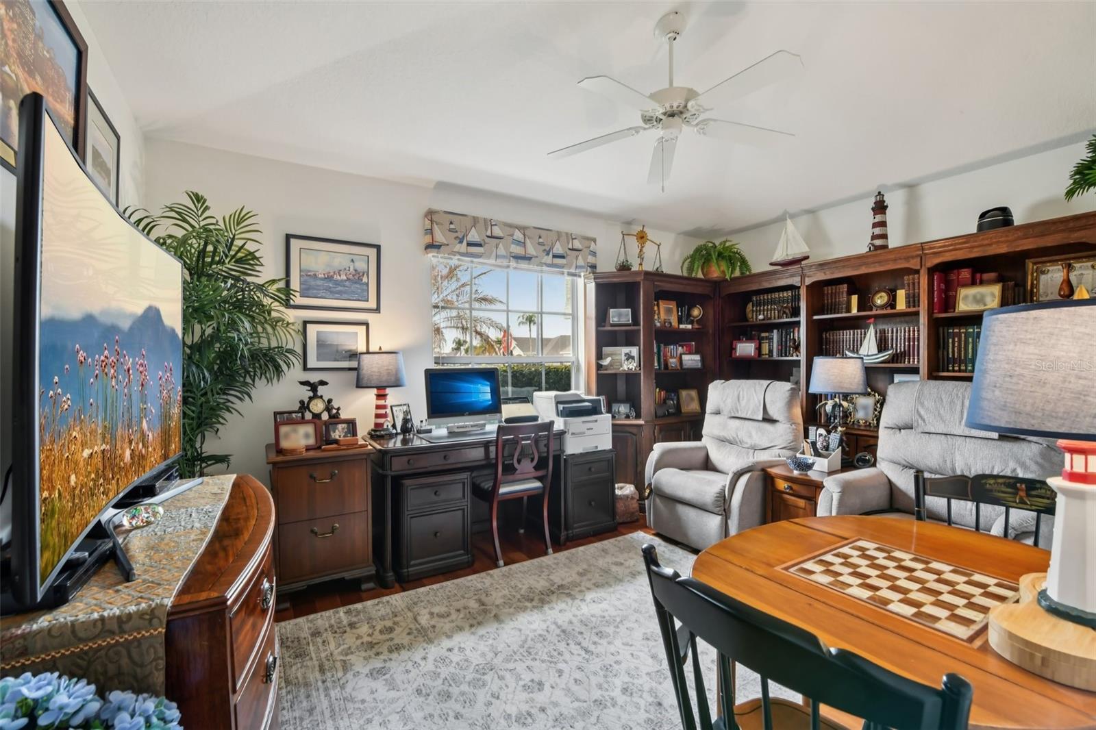 Image 27 of 79 For 1433 Areca Palm Drive