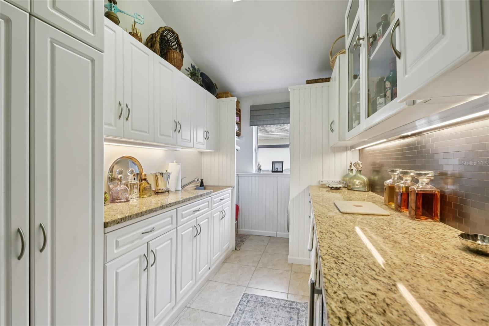 Image 28 of 79 For 1433 Areca Palm Drive