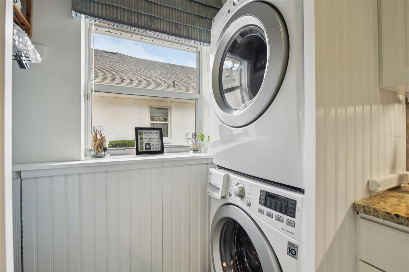 Image 29 of 79 For 1433 Areca Palm Drive