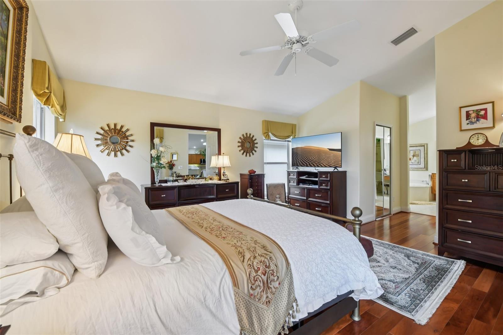 Image 32 of 79 For 1433 Areca Palm Drive