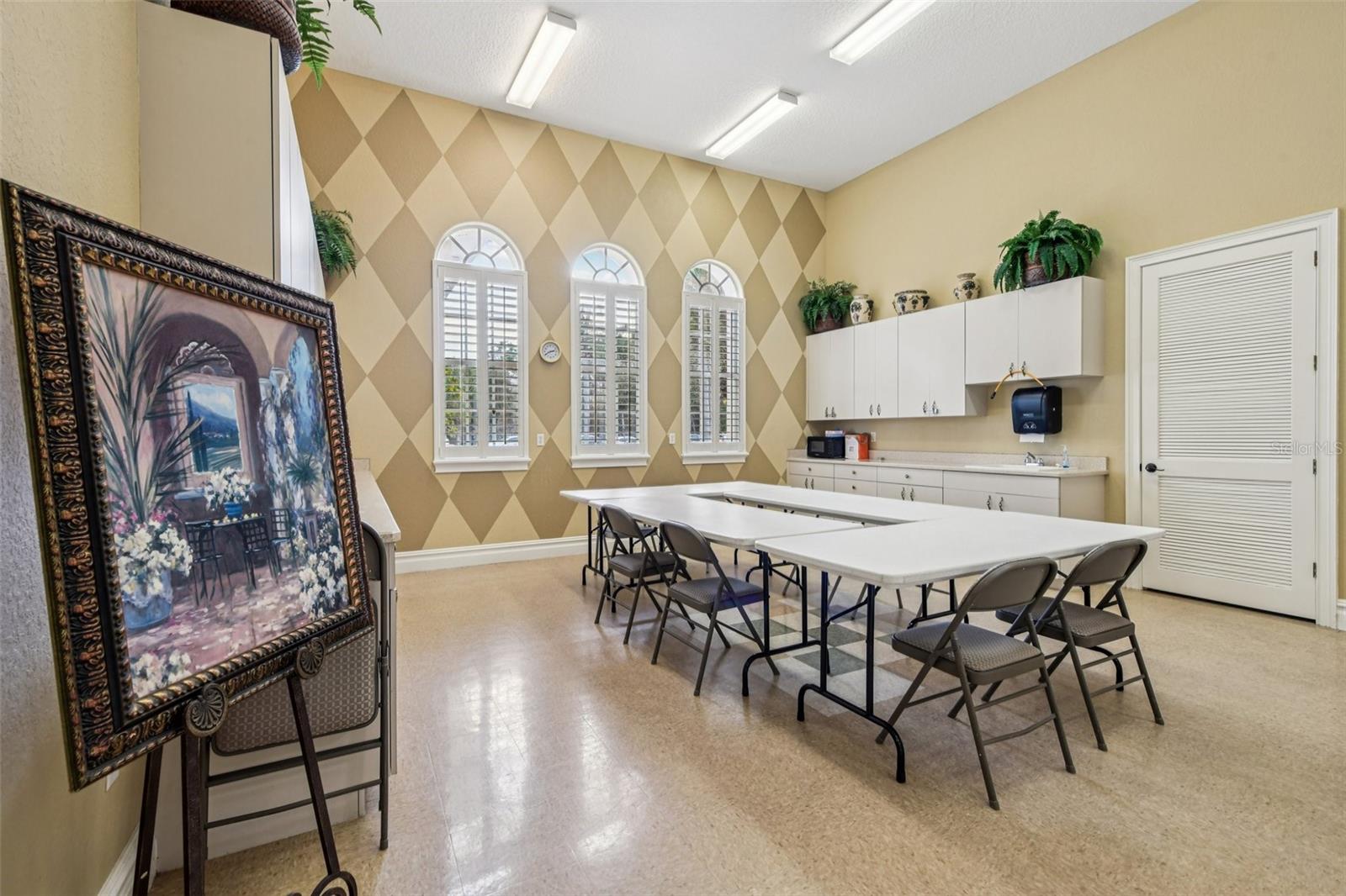 Image 67 of 79 For 1433 Areca Palm Drive