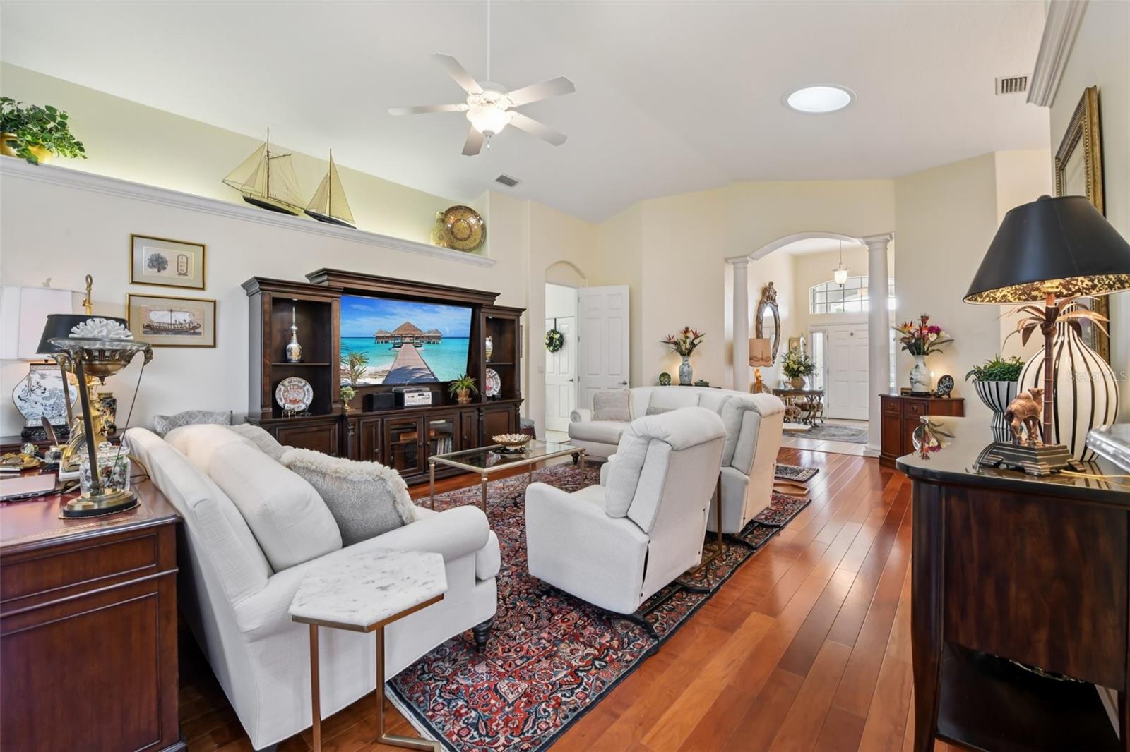 Image 7 of 79 For 1433 Areca Palm Drive