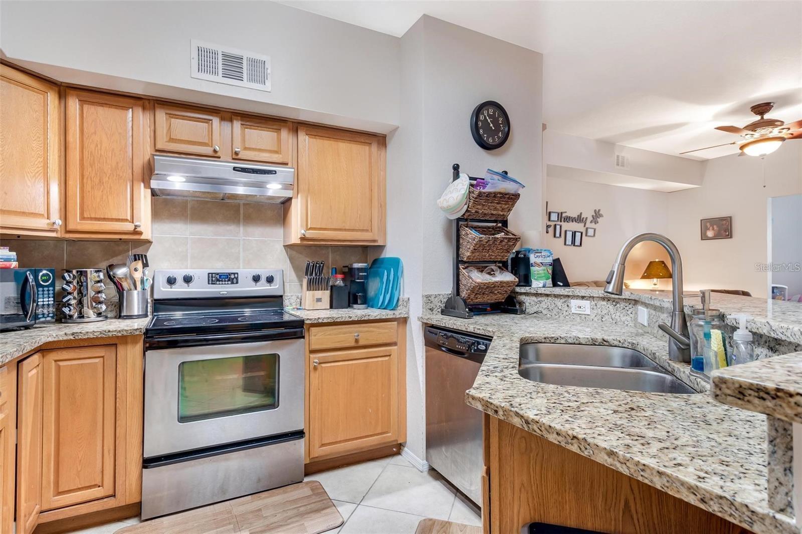 Image 12 of 35 For 829 Camargo Way 209