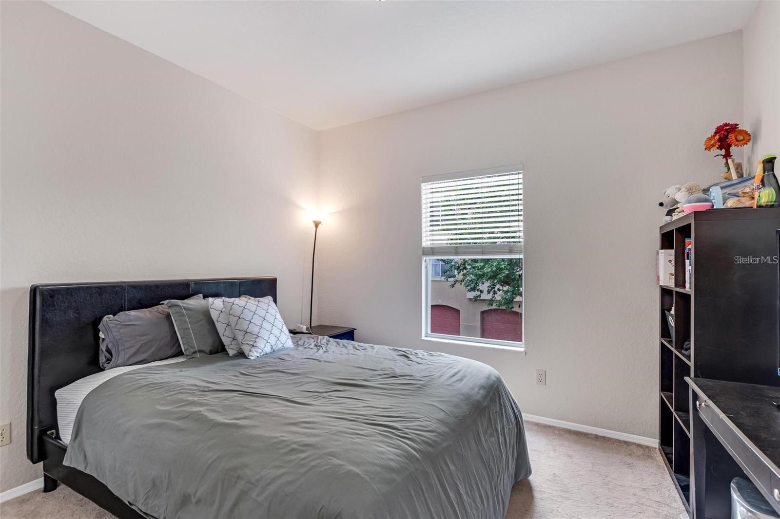 Image 17 of 35 For 829 Camargo Way 209