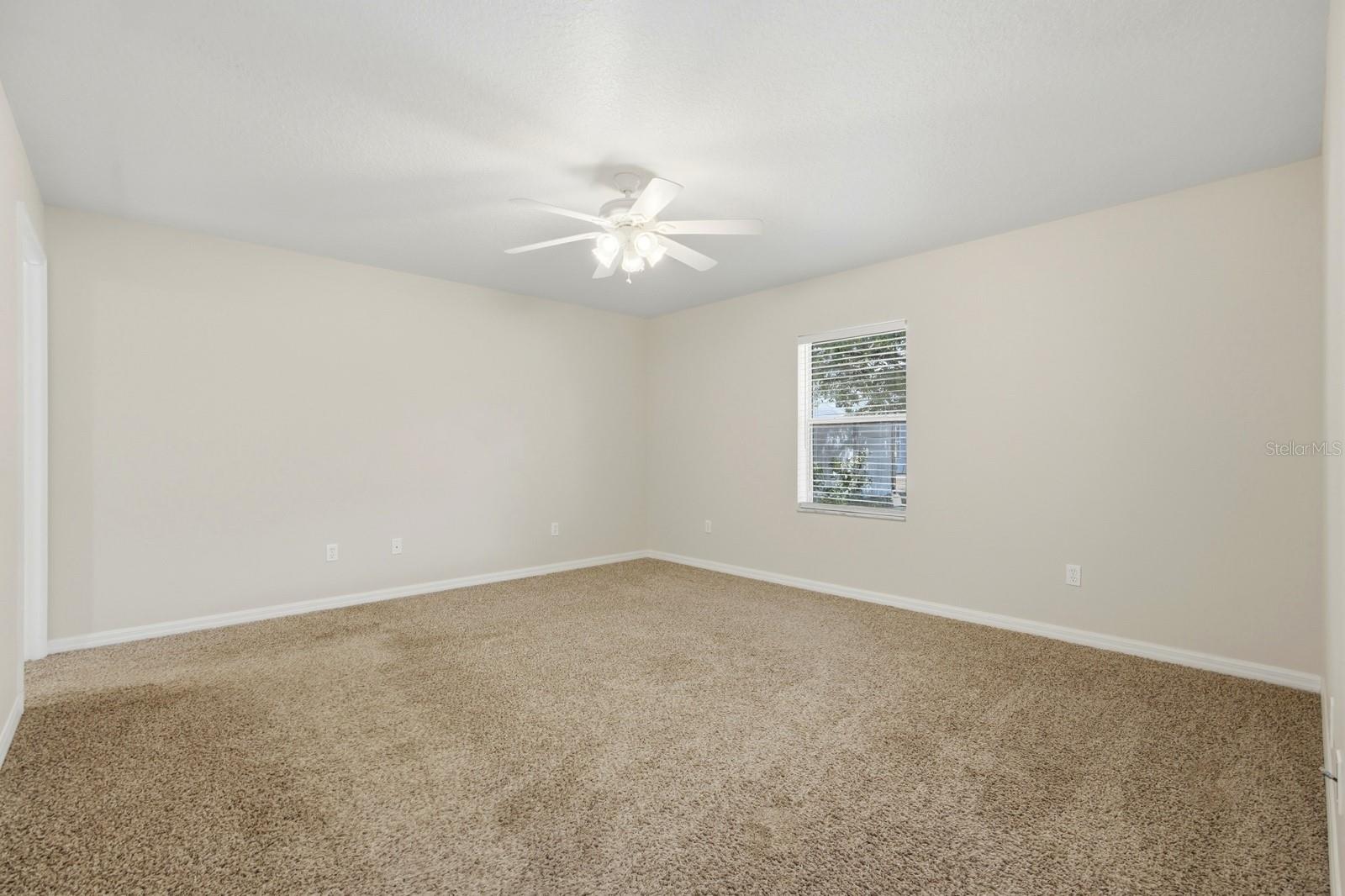 Image 14 of 31 For 5 Lynn Place A