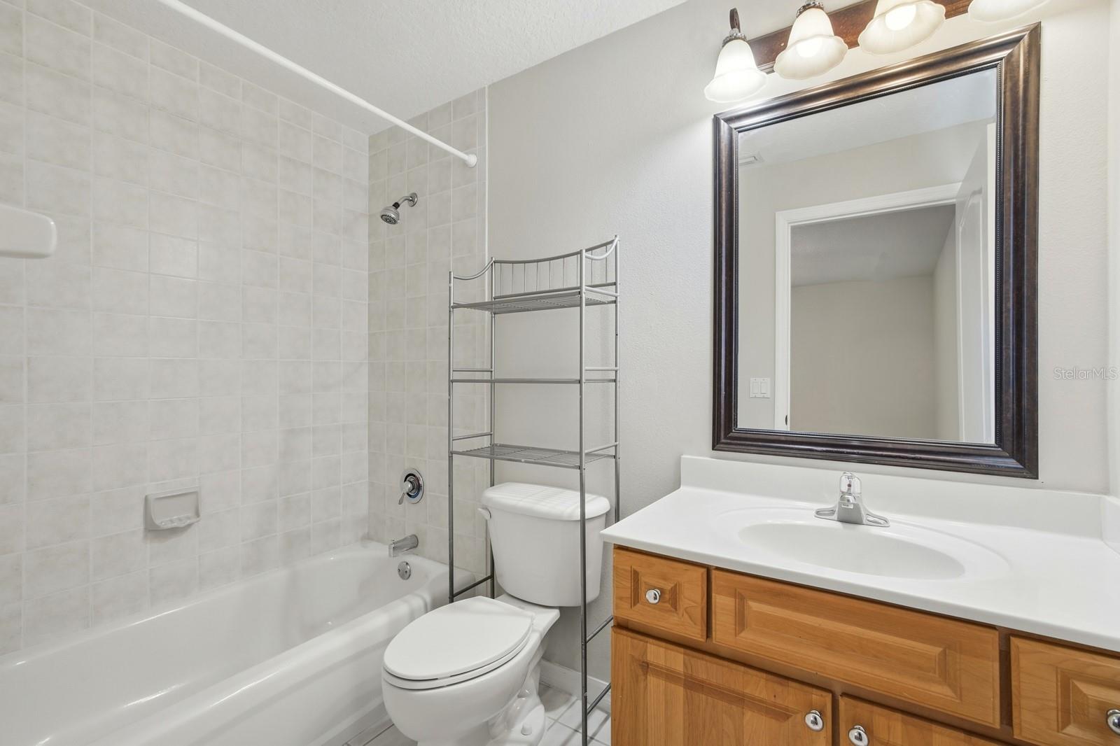 Image 15 of 31 For 5 Lynn Place A