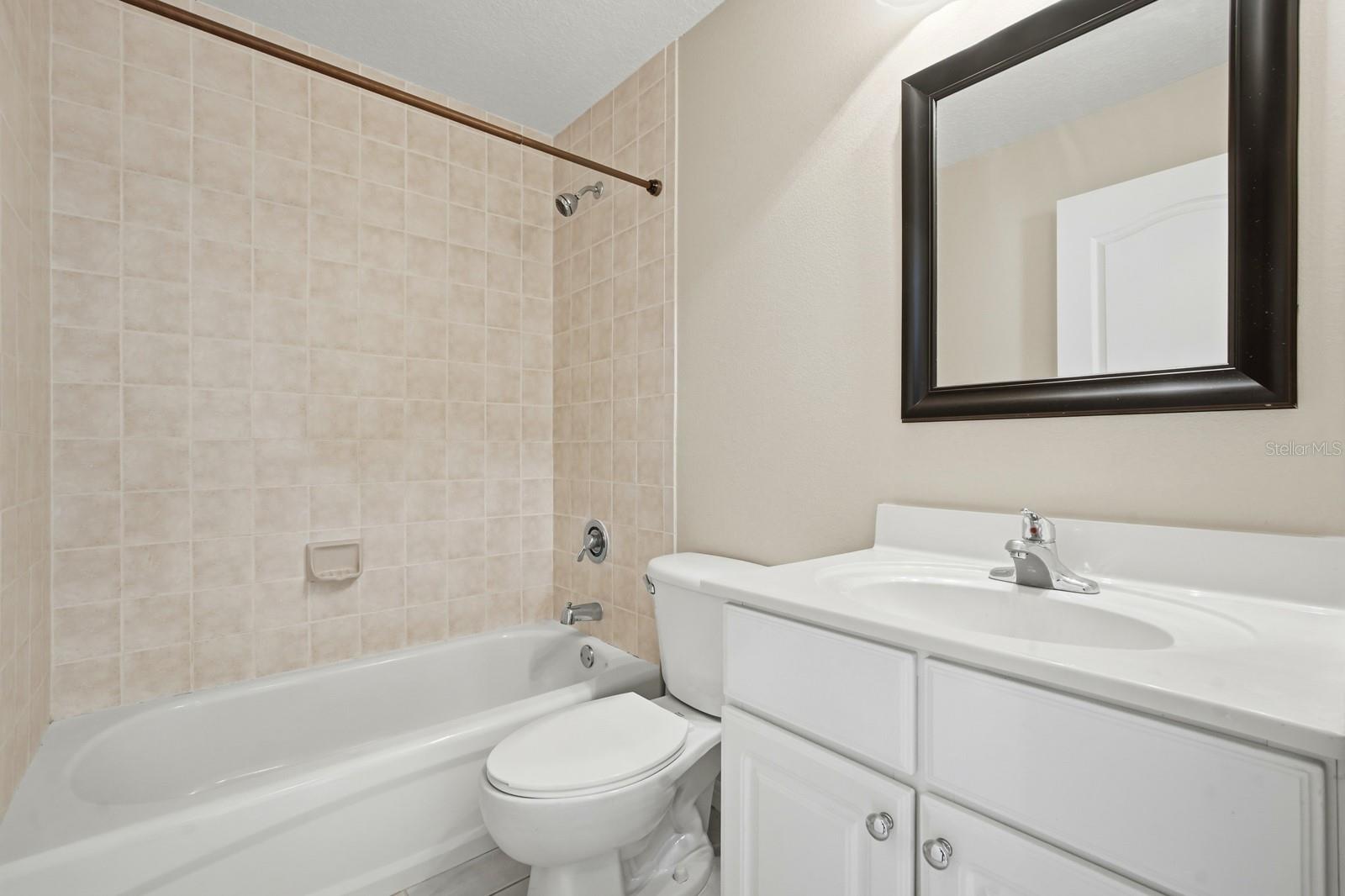 Image 20 of 31 For 5 Lynn Place A