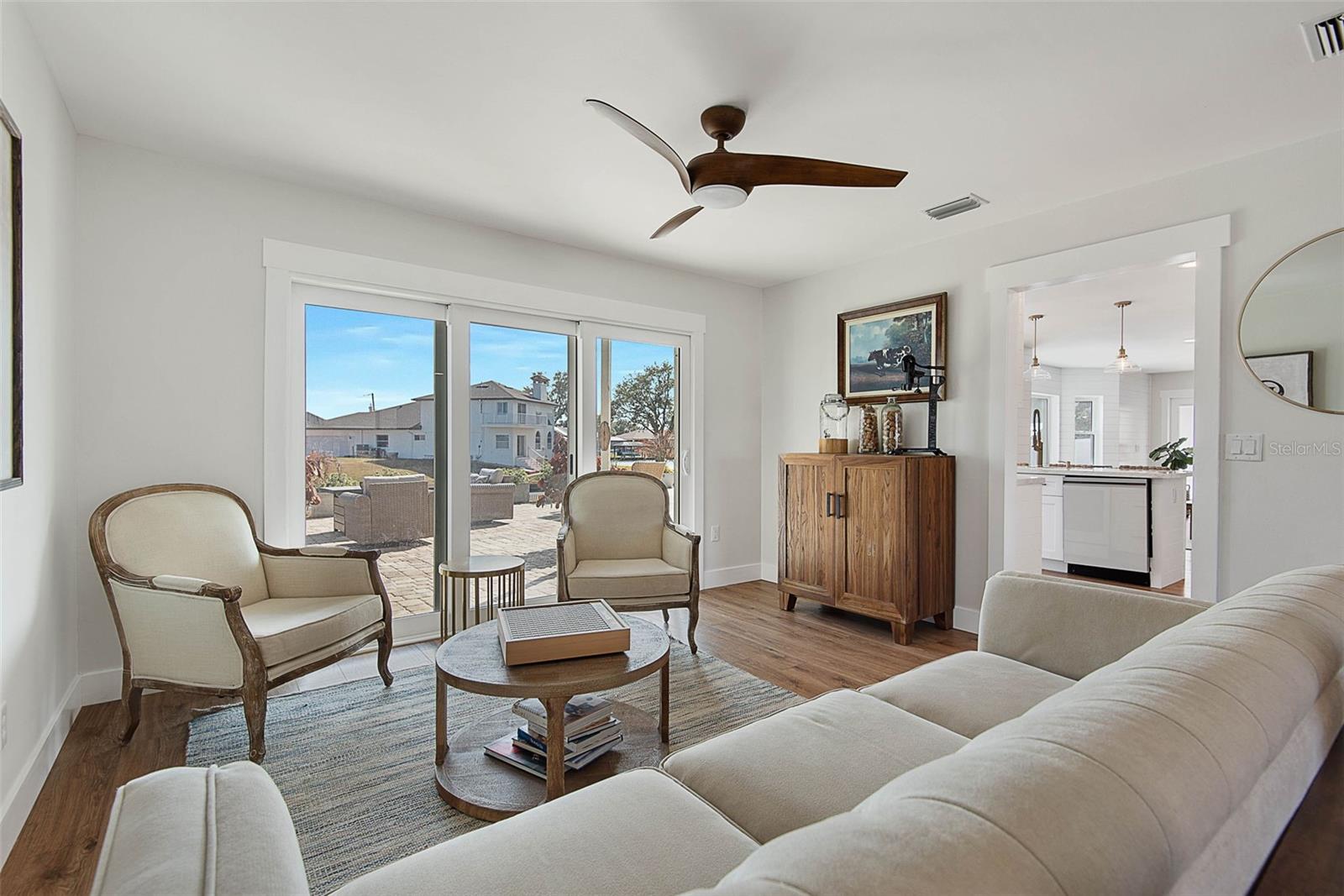 Image 13 of 100 For 15 Colony Court