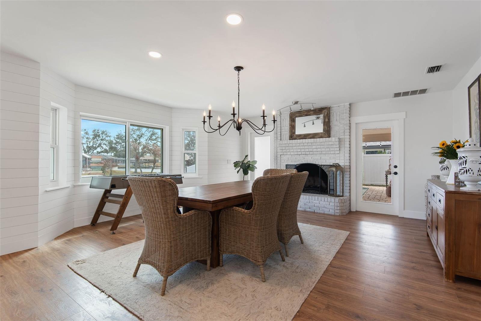 Image 25 of 100 For 15 Colony Court