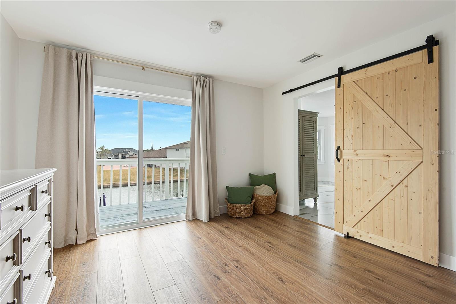 Image 37 of 100 For 15 Colony Court