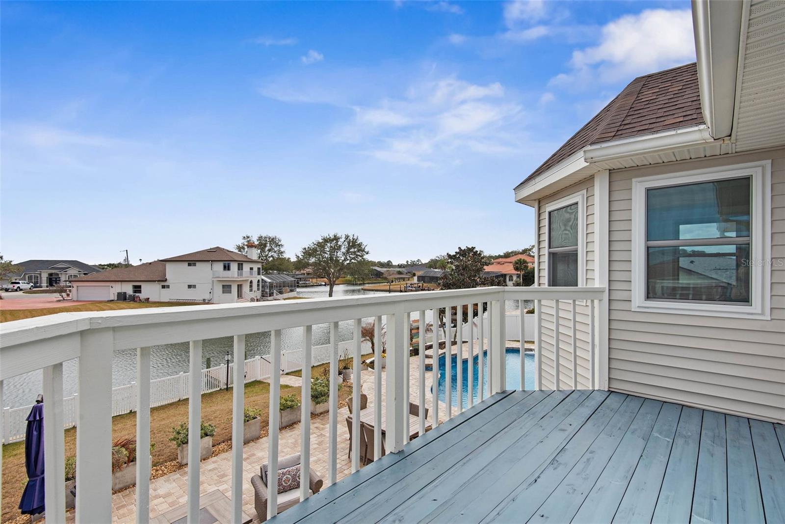 Image 43 of 100 For 15 Colony Court