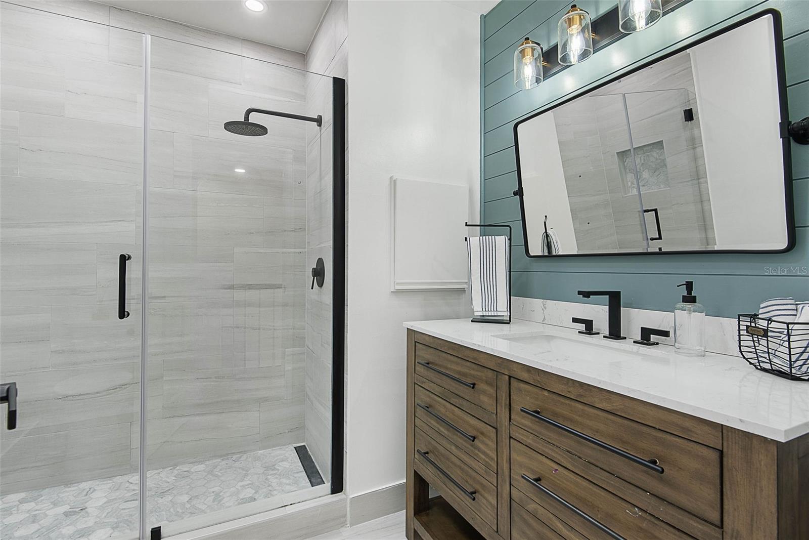 Image 51 of 100 For 15 Colony Court