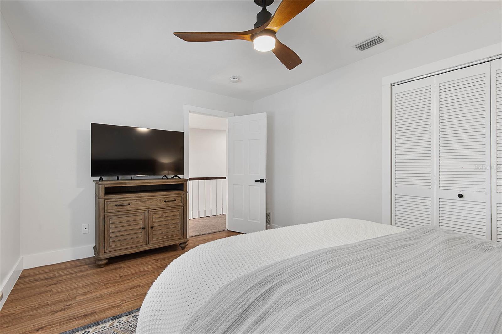 Image 54 of 100 For 15 Colony Court