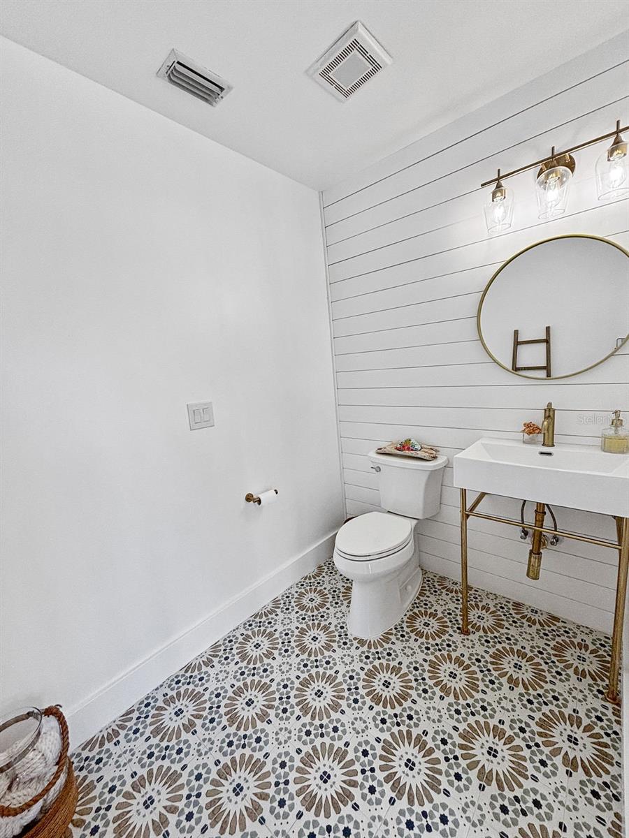 Image 56 of 100 For 15 Colony Court