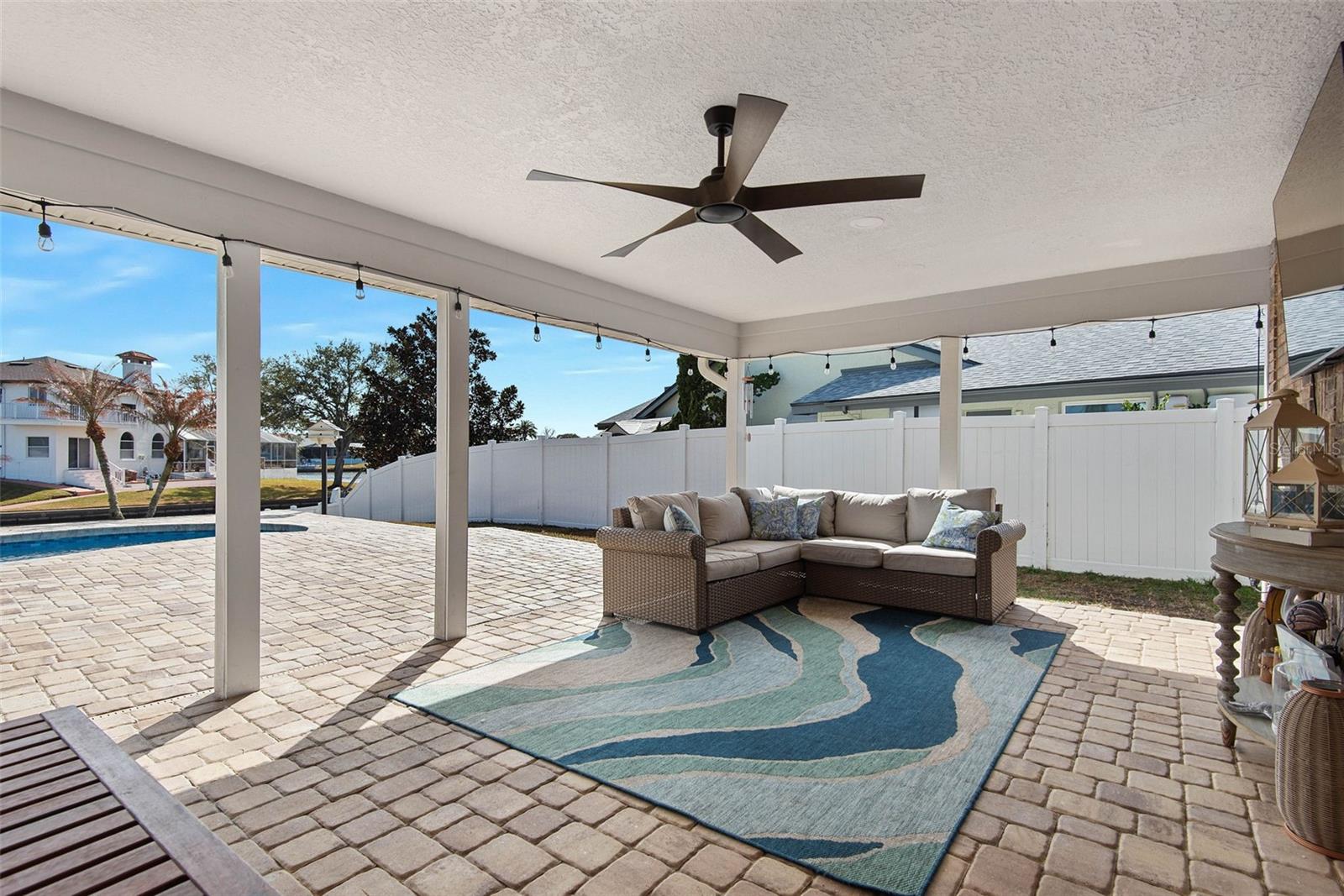 Image 58 of 100 For 15 Colony Court