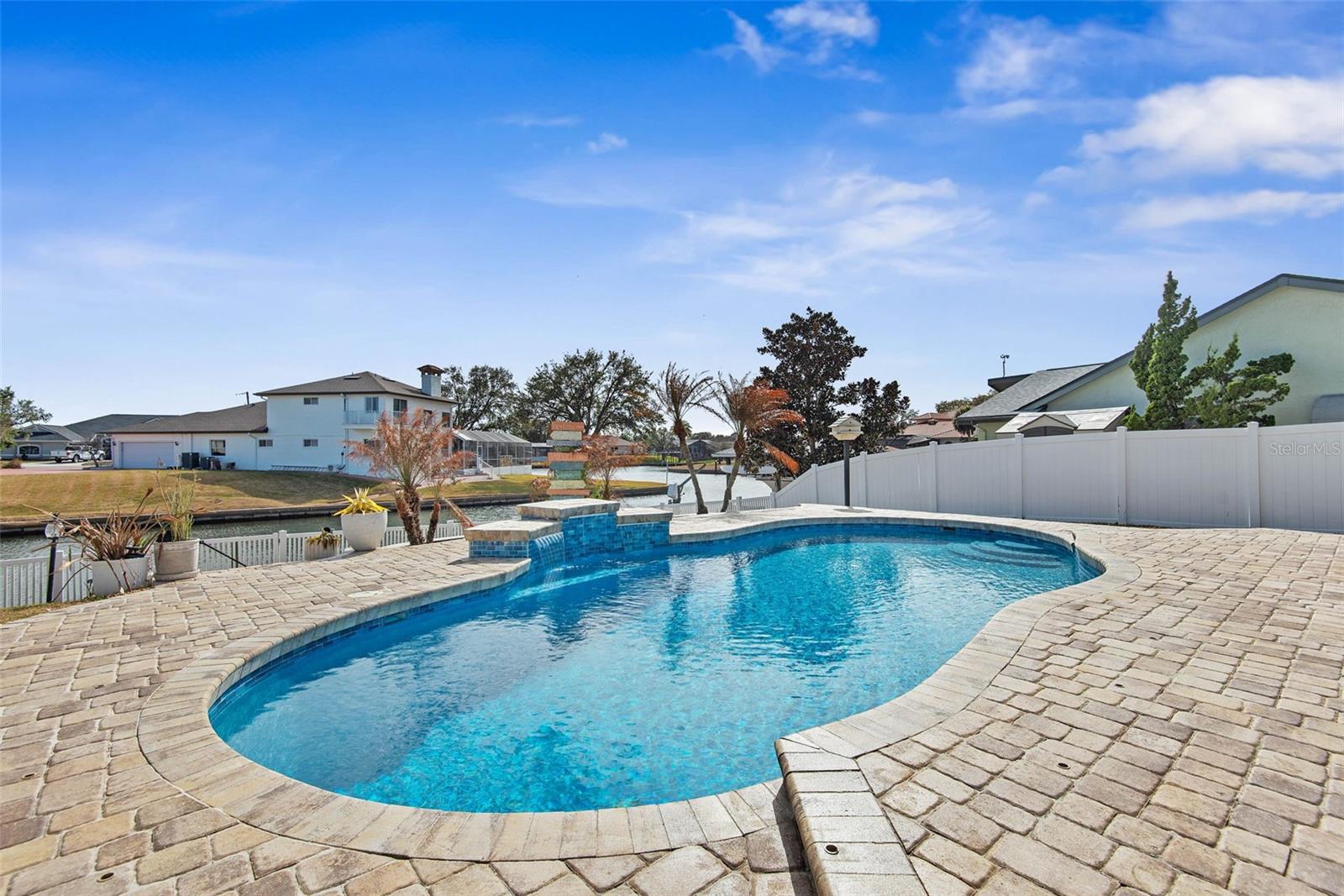 Image 67 of 100 For 15 Colony Court