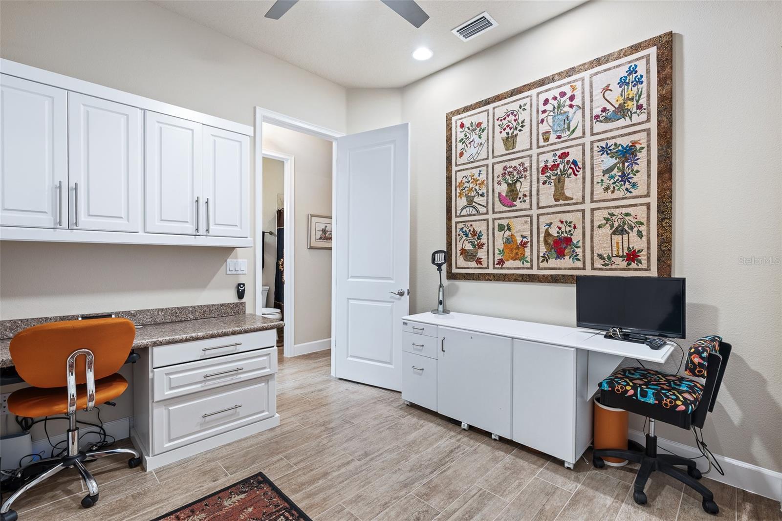 Image 20 of 45 For 848 Pinewood Drive