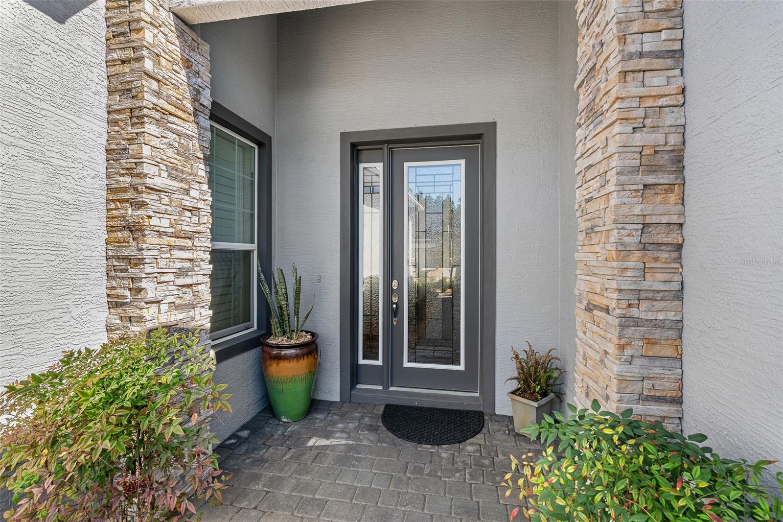 Image 3 of 45 For 848 Pinewood Drive