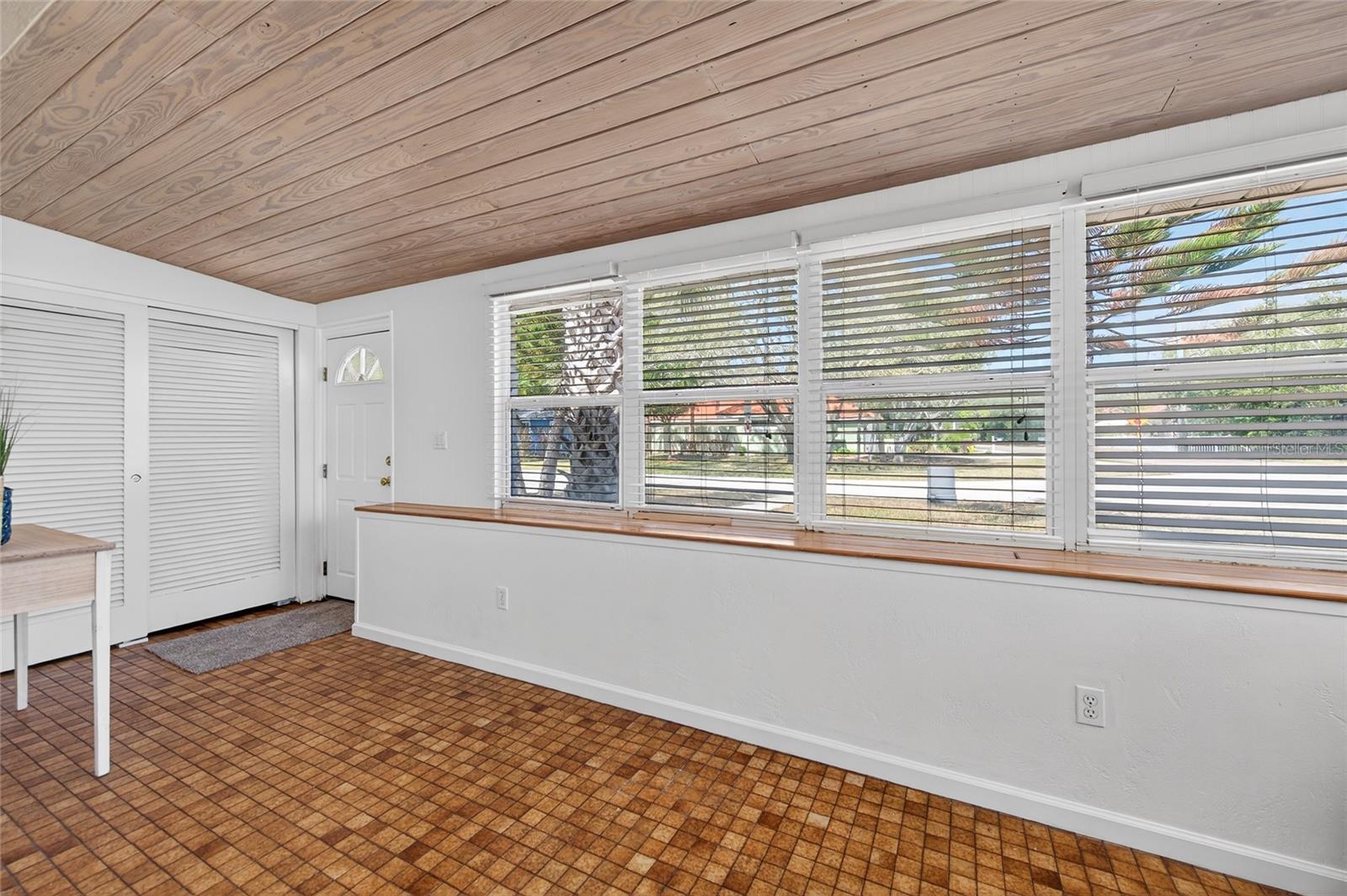 Image 6 of 33 For 101 Rains Drive