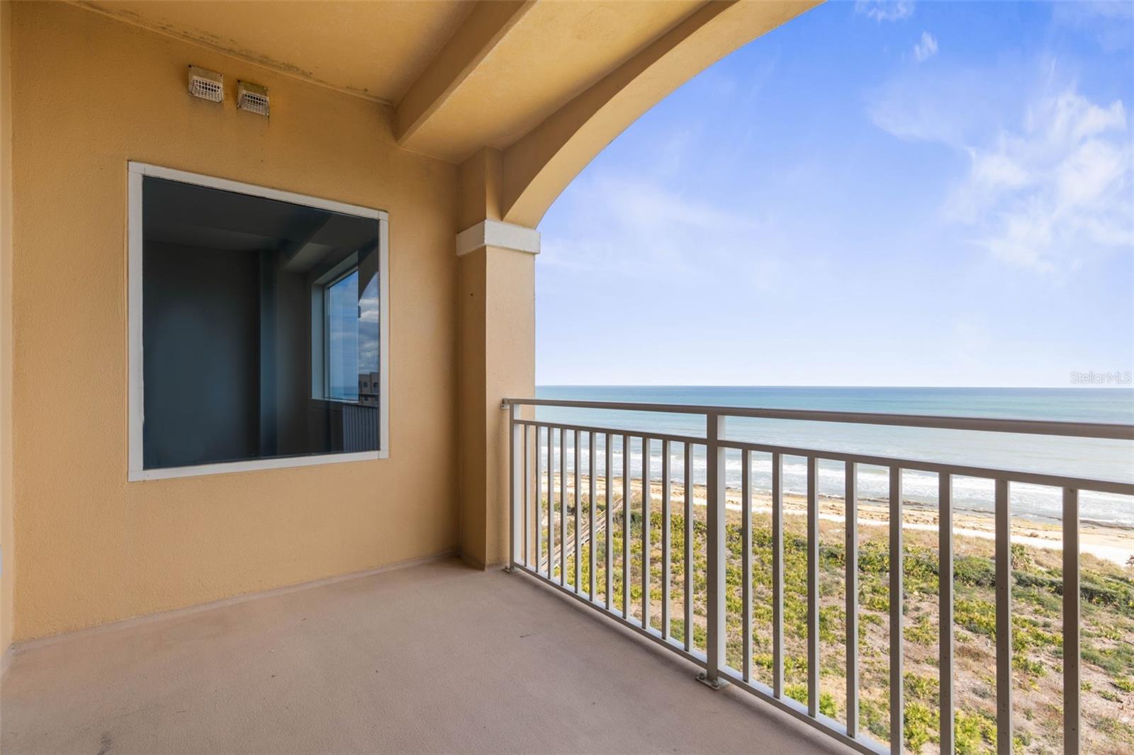 Image 11 of 84 For 80 Surfview Drive 815