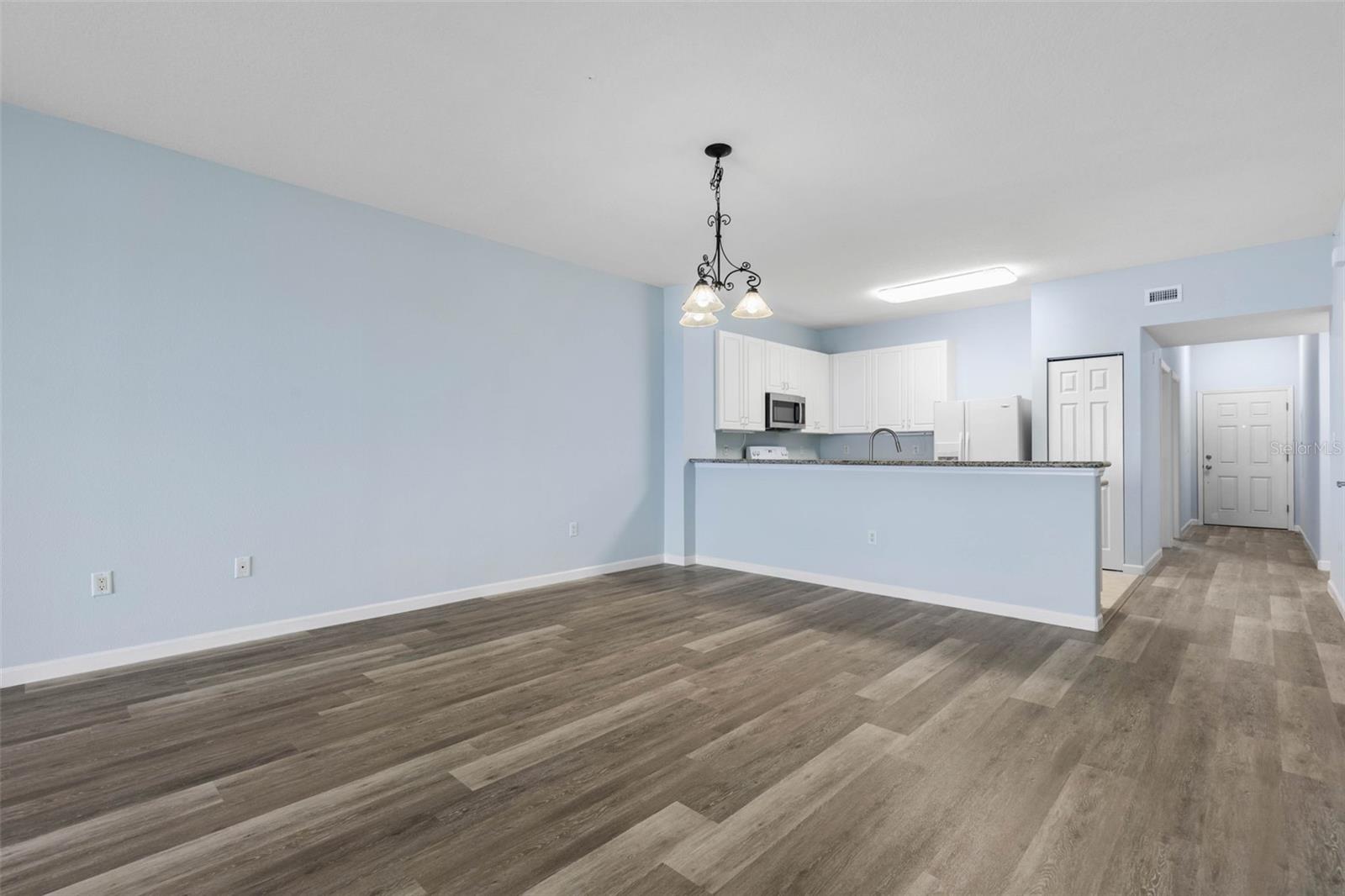 Image 16 of 84 For 80 Surfview Drive 815