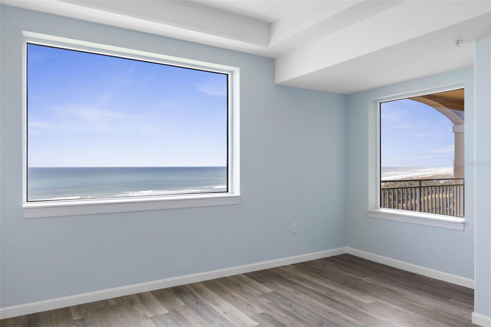 Image 23 of 84 For 80 Surfview Drive 815