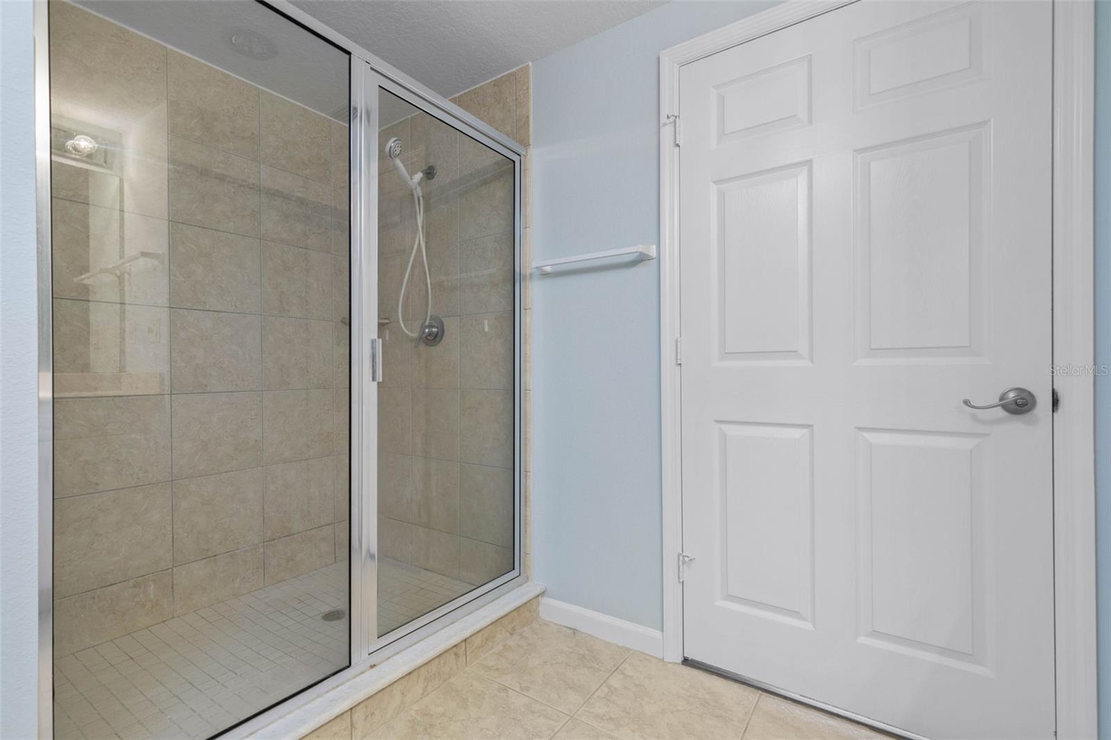 Image 28 of 84 For 80 Surfview Drive 815