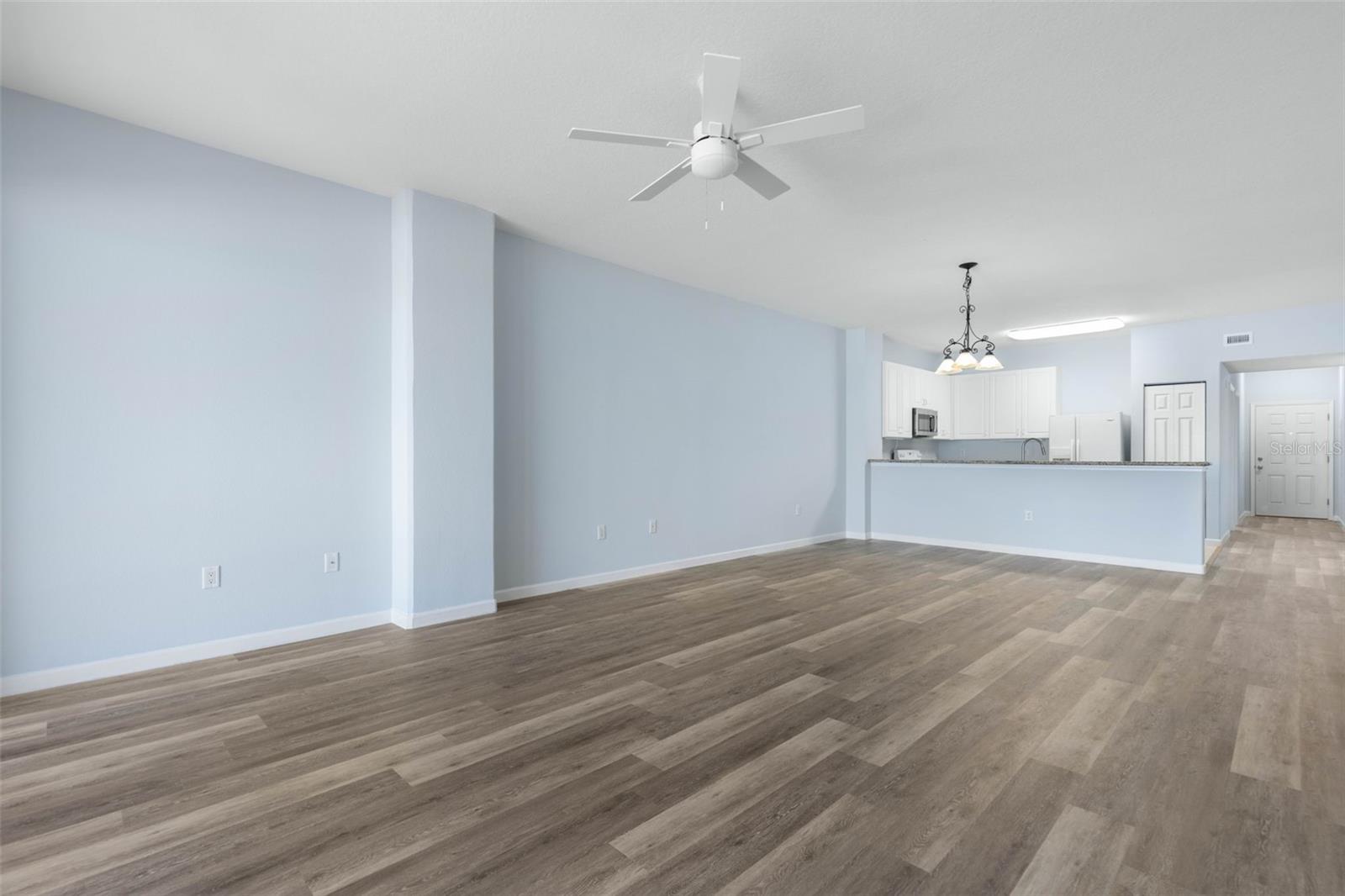 Image 6 of 84 For 80 Surfview Drive 815