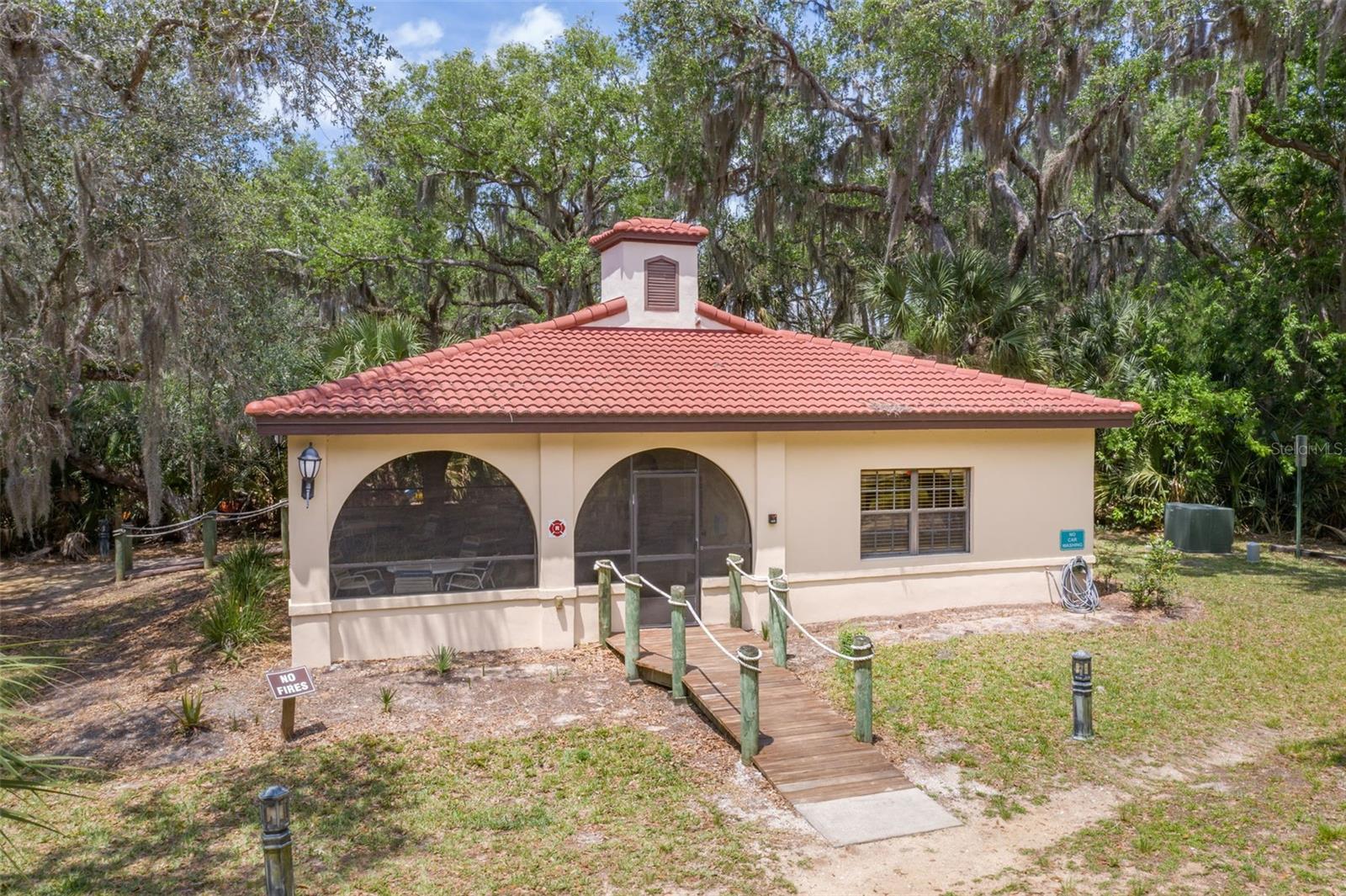 Image 81 of 84 For 80 Surfview Drive 815