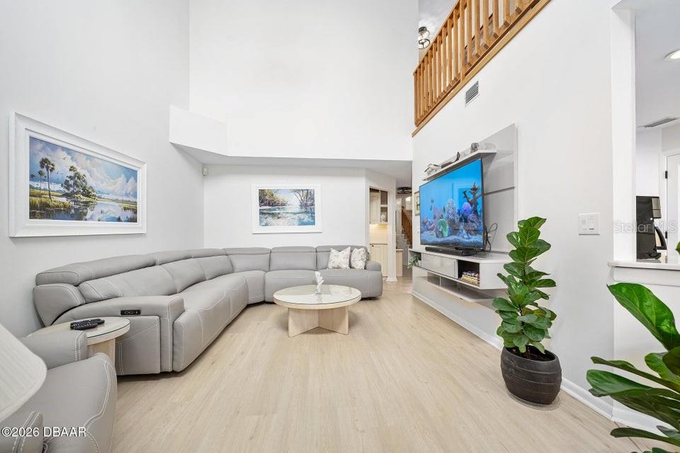 Image 18 of 38 For 25 Marina Point Place