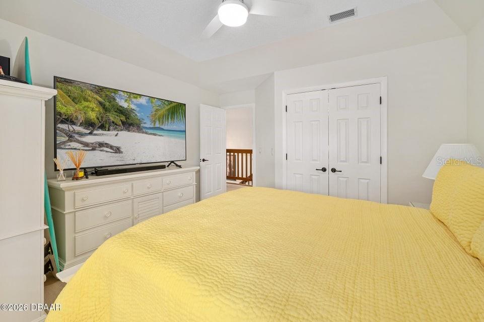 Image 35 of 38 For 25 Marina Point Place