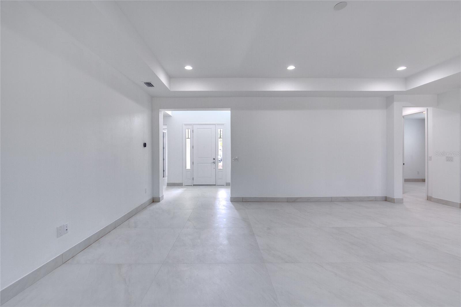 Image 24 of 100 For 672 Hang Loose Way