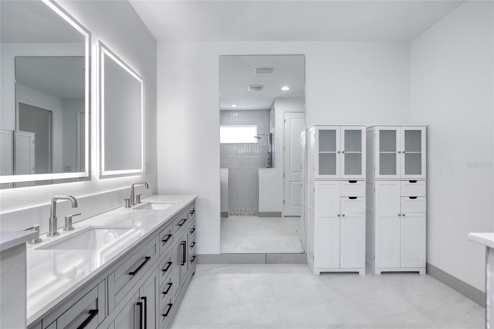 Image 39 of 100 For 672 Hang Loose Way