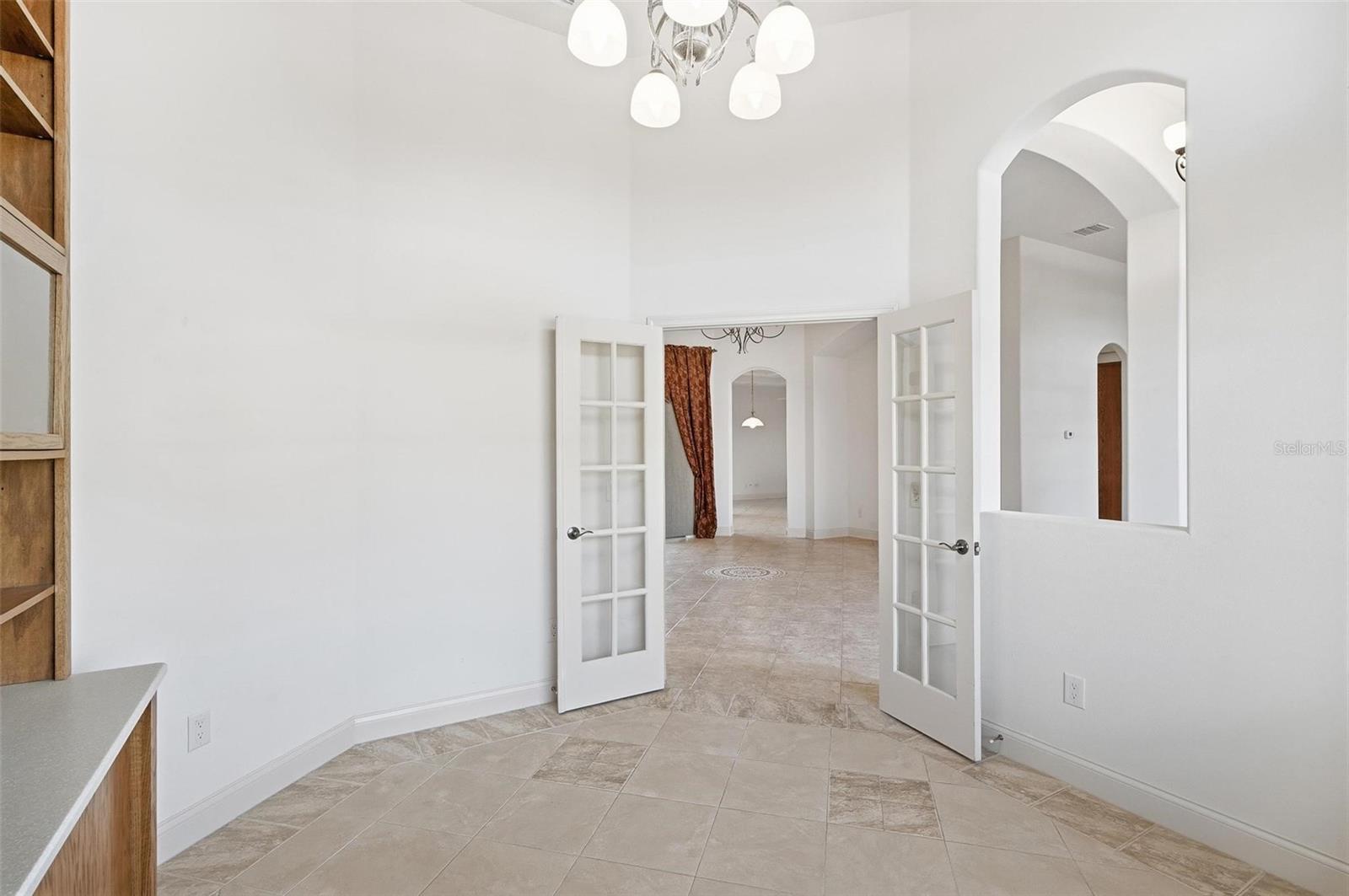 Image 20 of 67 For 17 Fleming Court