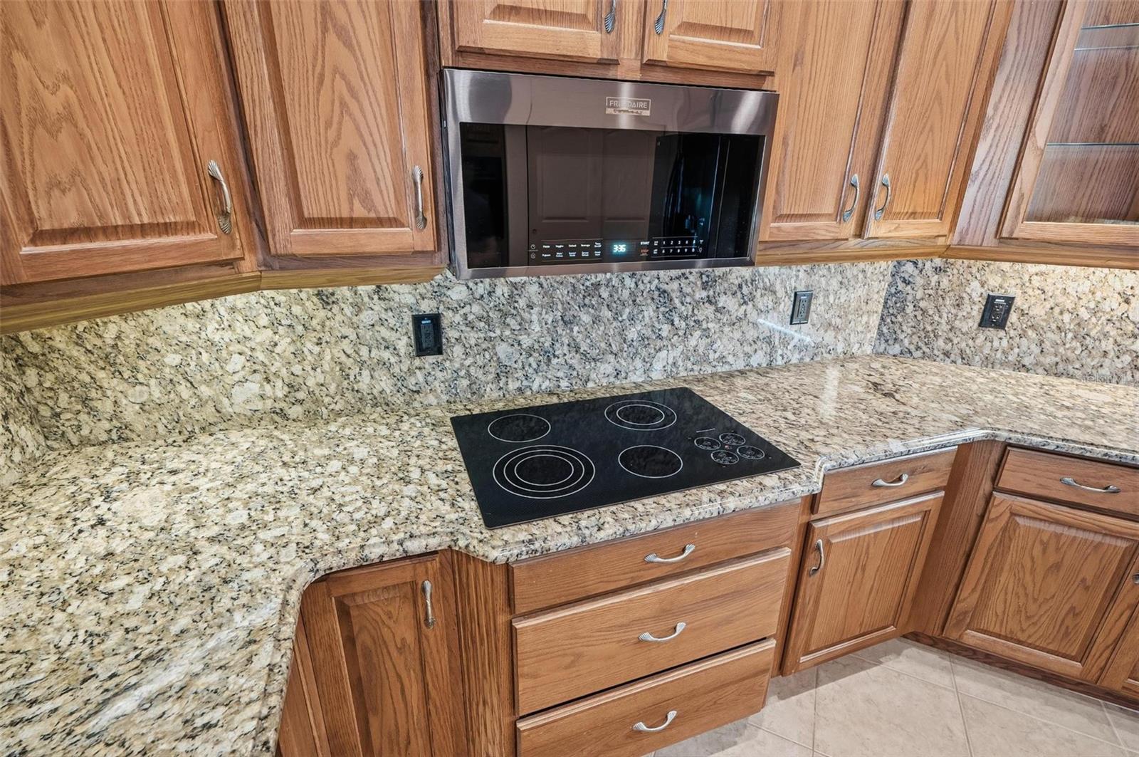 Image 28 of 67 For 17 Fleming Court