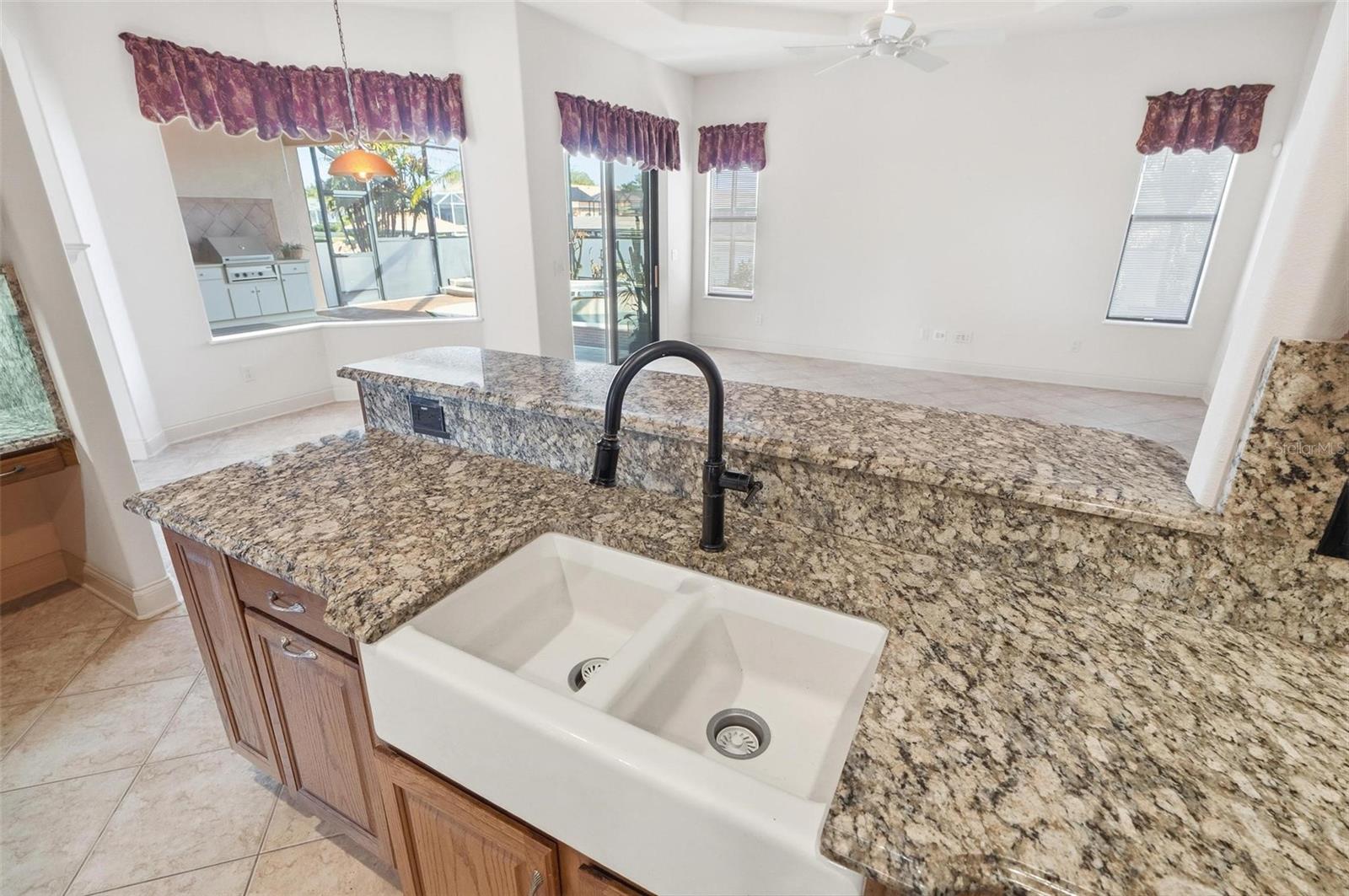 Image 29 of 67 For 17 Fleming Court