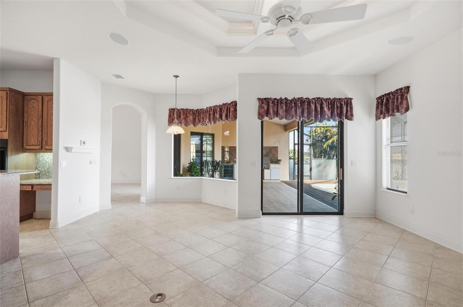 Image 32 of 67 For 17 Fleming Court