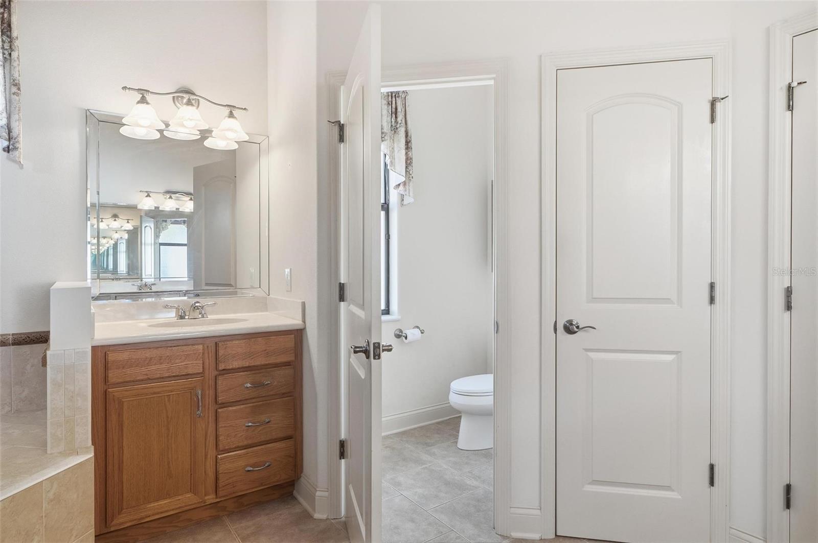 Image 44 of 67 For 17 Fleming Court