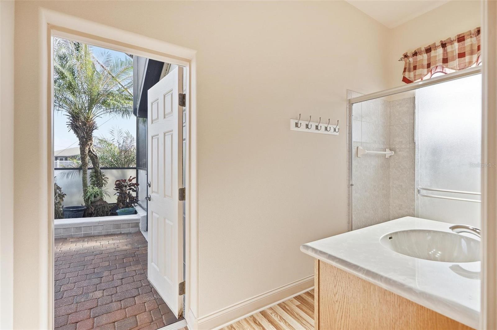 Image 53 of 67 For 17 Fleming Court