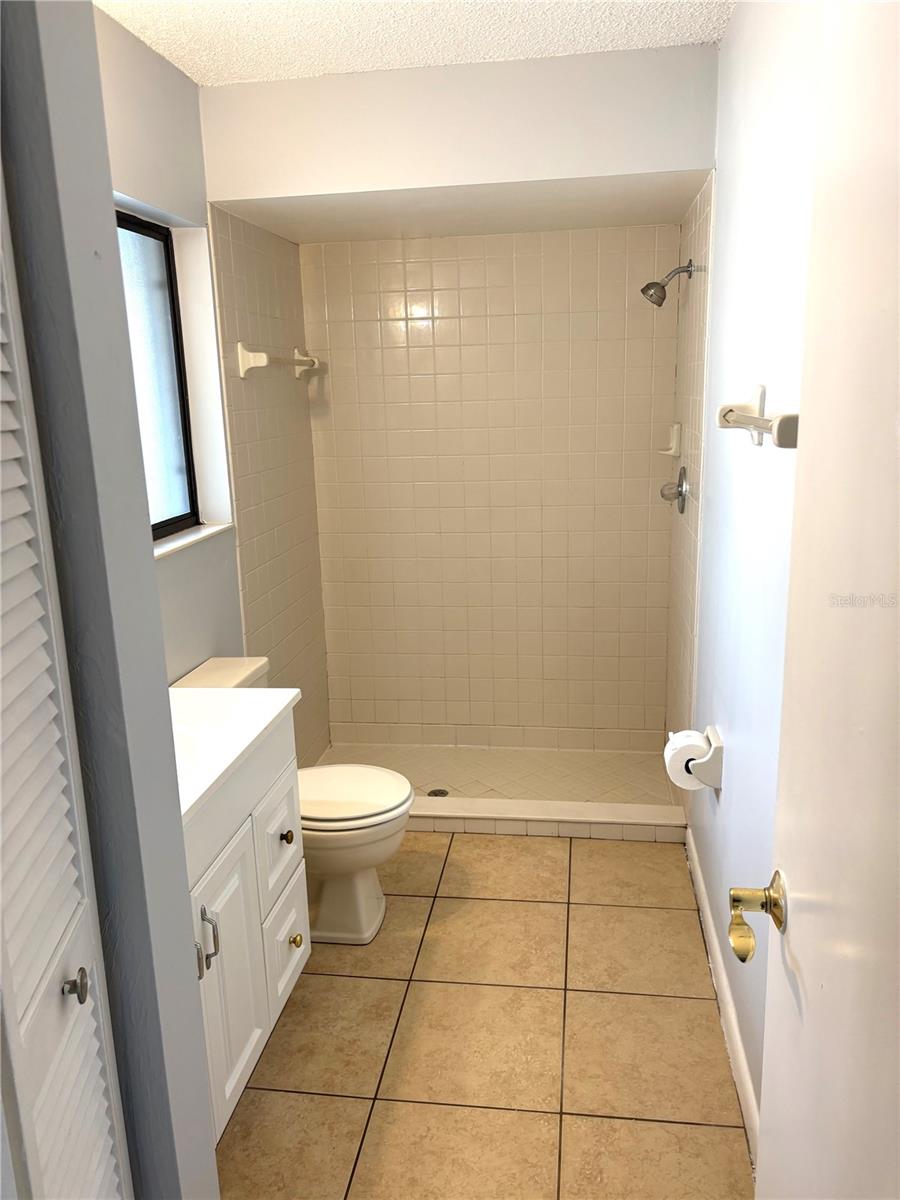 Image 6 of 9 For 21 Blairton Court