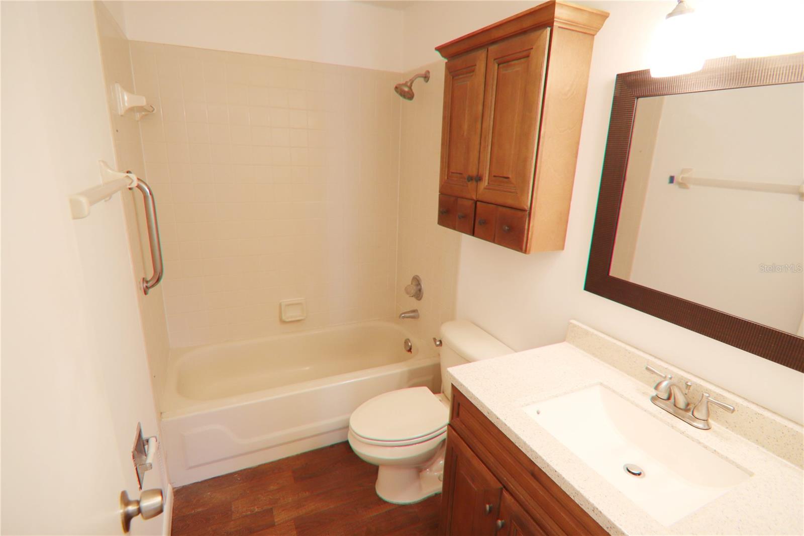 Image 6 of 14 For 51 Kings Colony Court 51