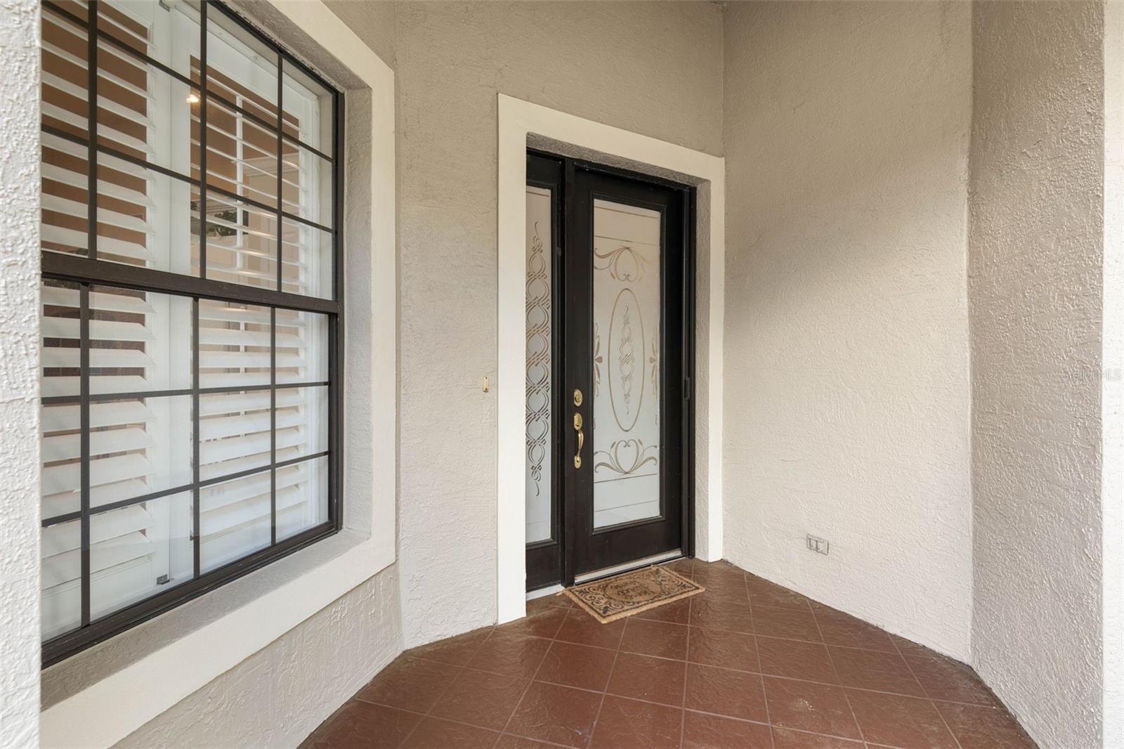 Image 2 of 77 For 10 River Park Drive N