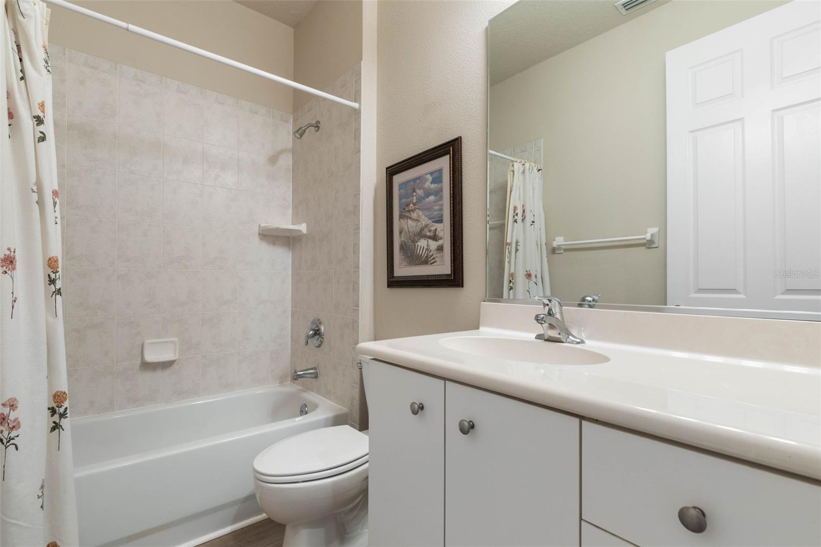 Image 31 of 77 For 10 River Park Drive N