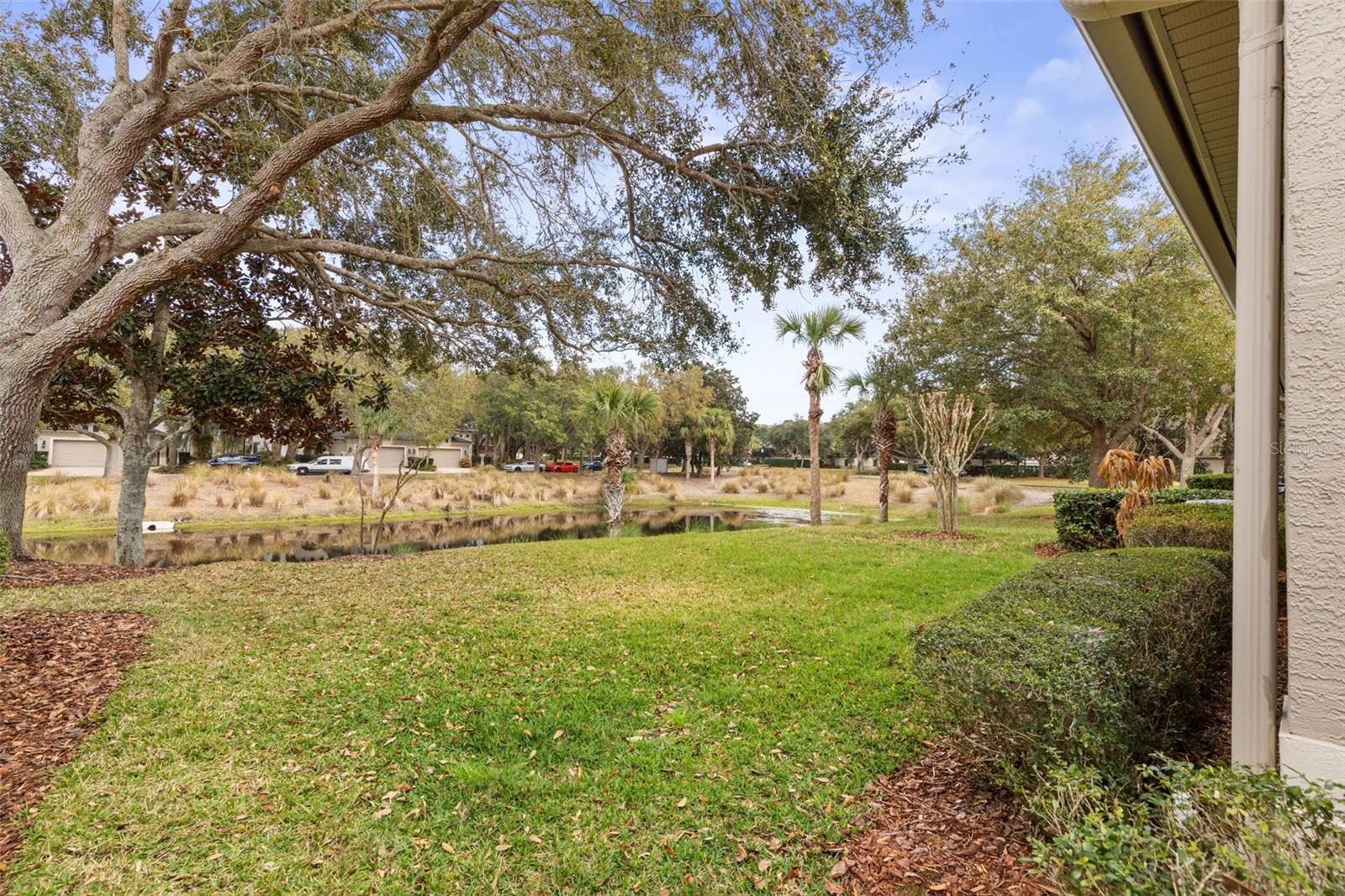 Image 37 of 77 For 10 River Park Drive N