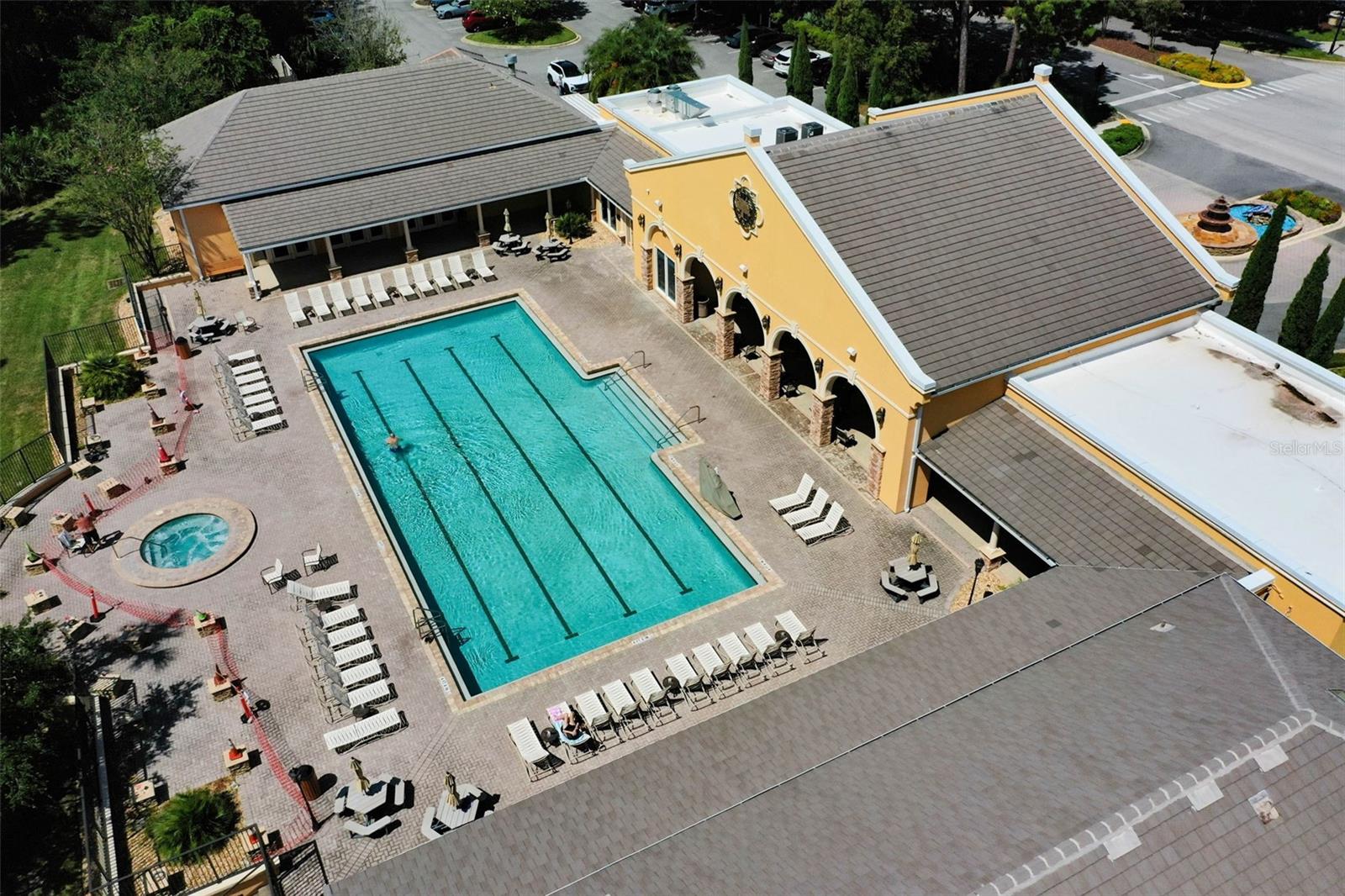 Image 58 of 77 For 10 River Park Drive N