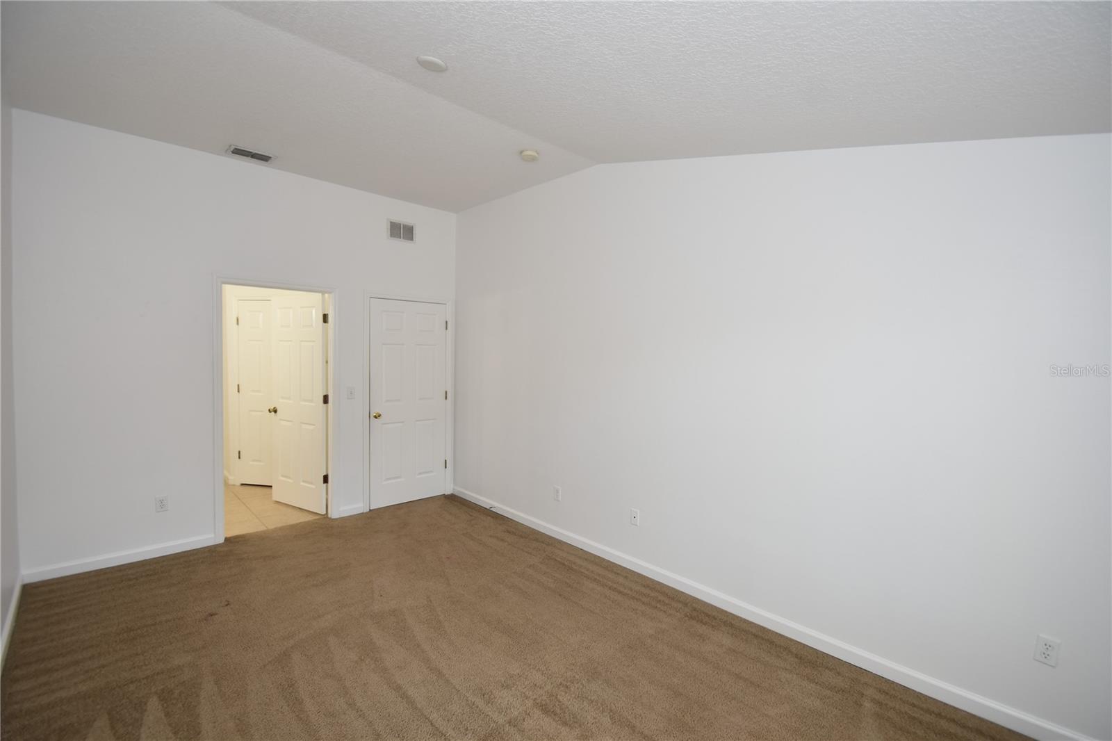 Image 12 of 33 For 35 Brunswick Lane A & B